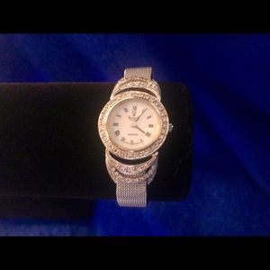 Ladies VICENCE Italian white gold watch